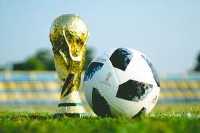开云体育app-冰刀破阵，奥斯梅恩一剑封喉，芬兰力克保加利亚点燃2026世界杯E组战火