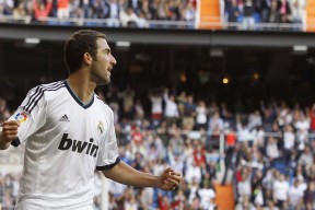 开云体育app-戈麦斯彻底打爆防线，克罗地亚拿下塞内加尔，格子军团用智慧撕碎特兰加雄狮